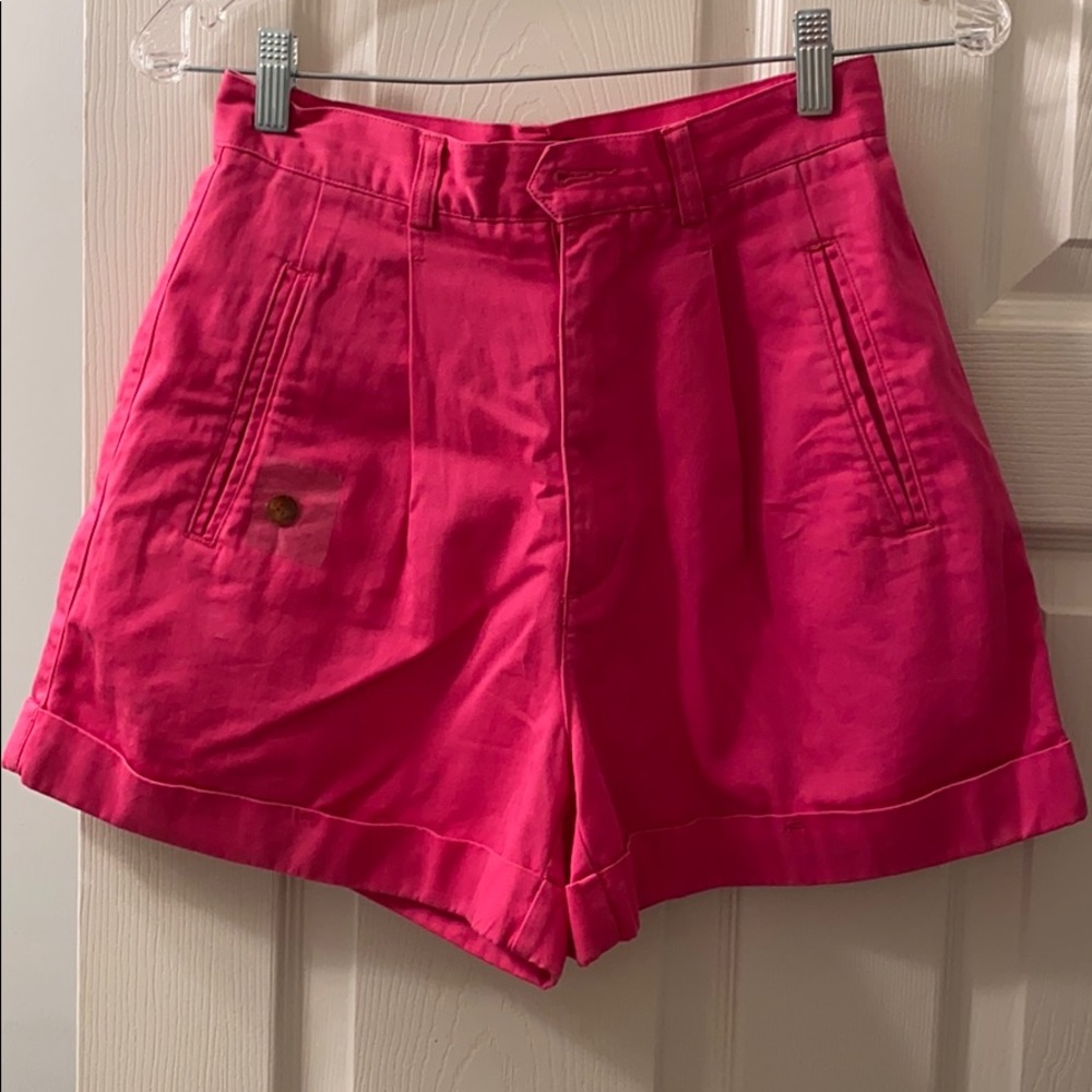 💖 NWOT High-Waisted Fuchsia Shorts WITH POCKETS!!